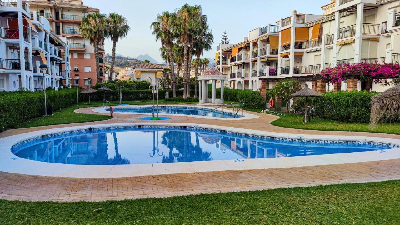 Laguna Beach Costasol - Alojamientos La Torre Torrox Esterno foto